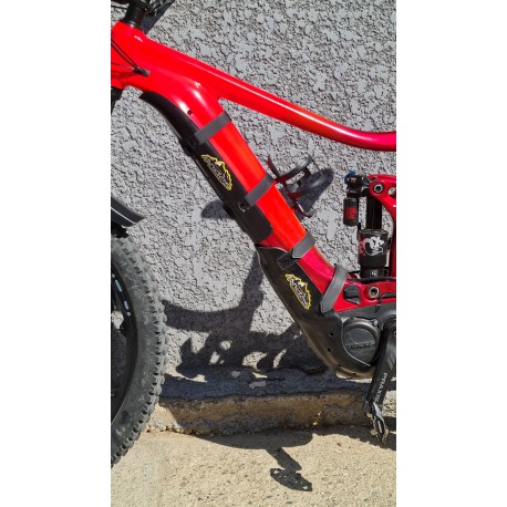 carter batterie pour Reign E+ PRO, 1 PRO ,2 PRO, partie haute , mousse + concept EAP, montage avec 2 velcros 