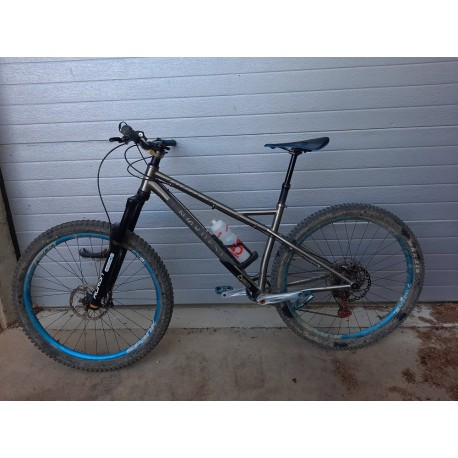 protection de tube diagonal pour Bardino 2 Ti (titane)Année 2020 en 29 pouces.ACIER AUSSI