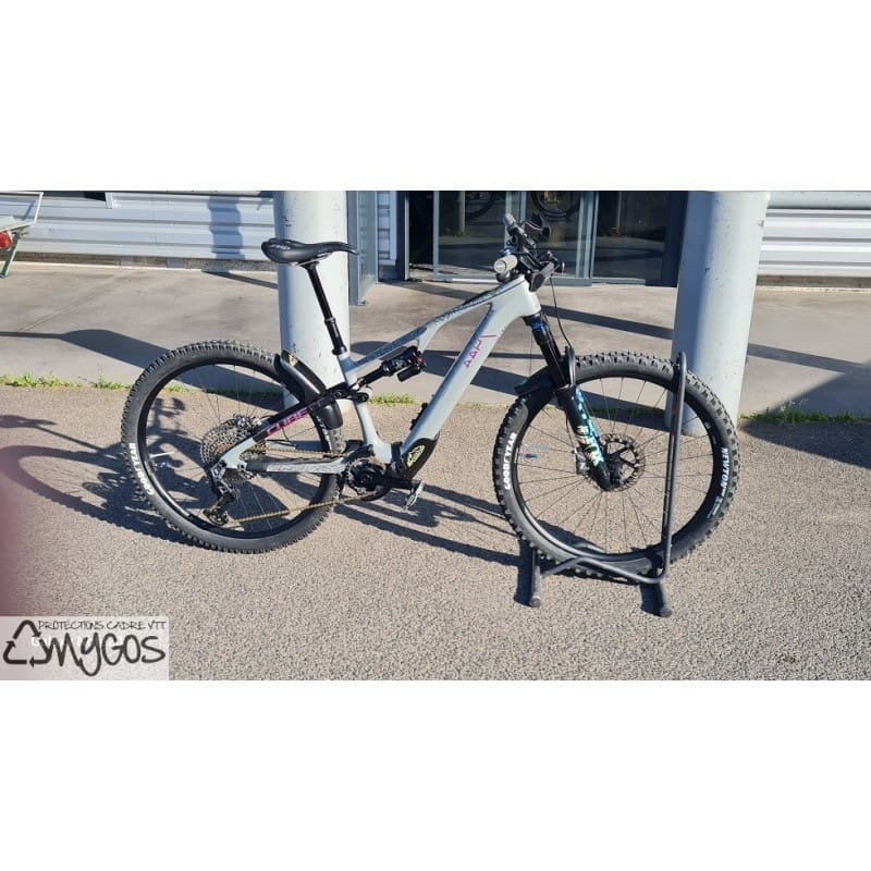 2025-26 garde boue pour AMS HYBRIS ONE 44 C:62 - 2025-26 AMS HYBRIS