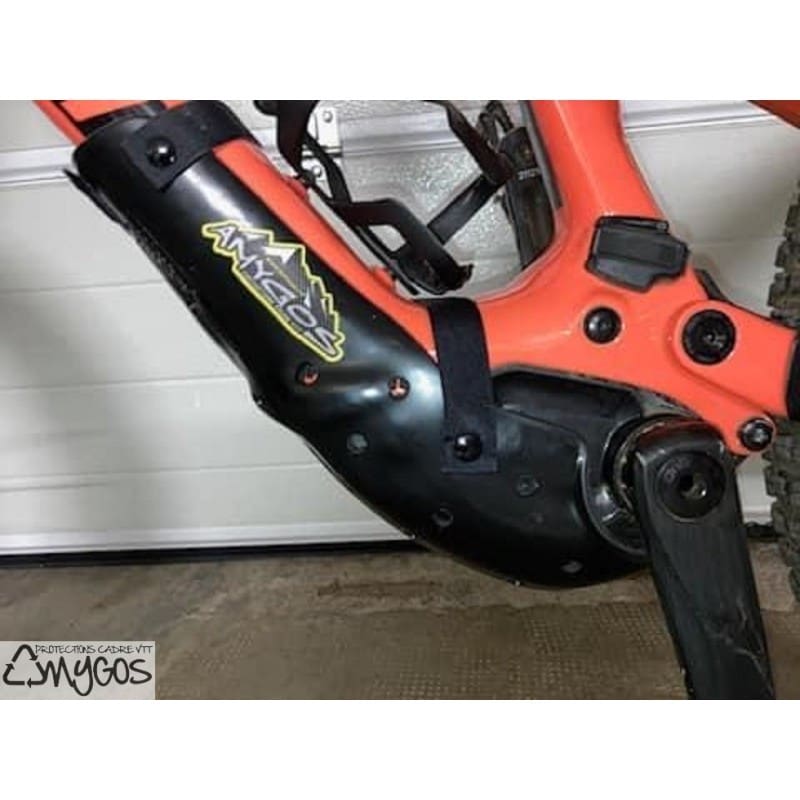 2023-24 carter moteur pour Levo SL 2 G Mullet carbon et aluminium