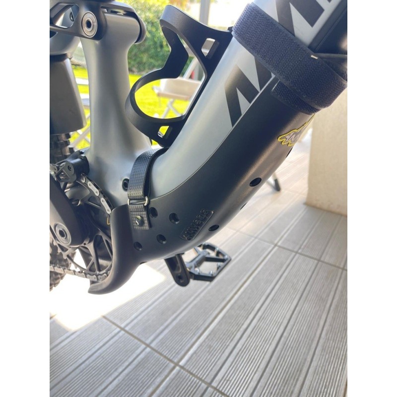 2027 carter moteur pour Amflow PR Carbone- Carbone Pro - 2027 Amflow
